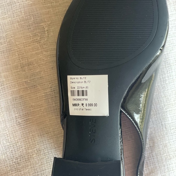 NEW STEVE MADDEN sling back sandals (with box) - Picture 2 of 8
